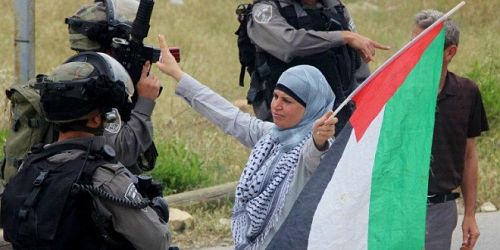 Journée des Femmes : les FIO kidnappent la militante palestinienne Manal Tamimi